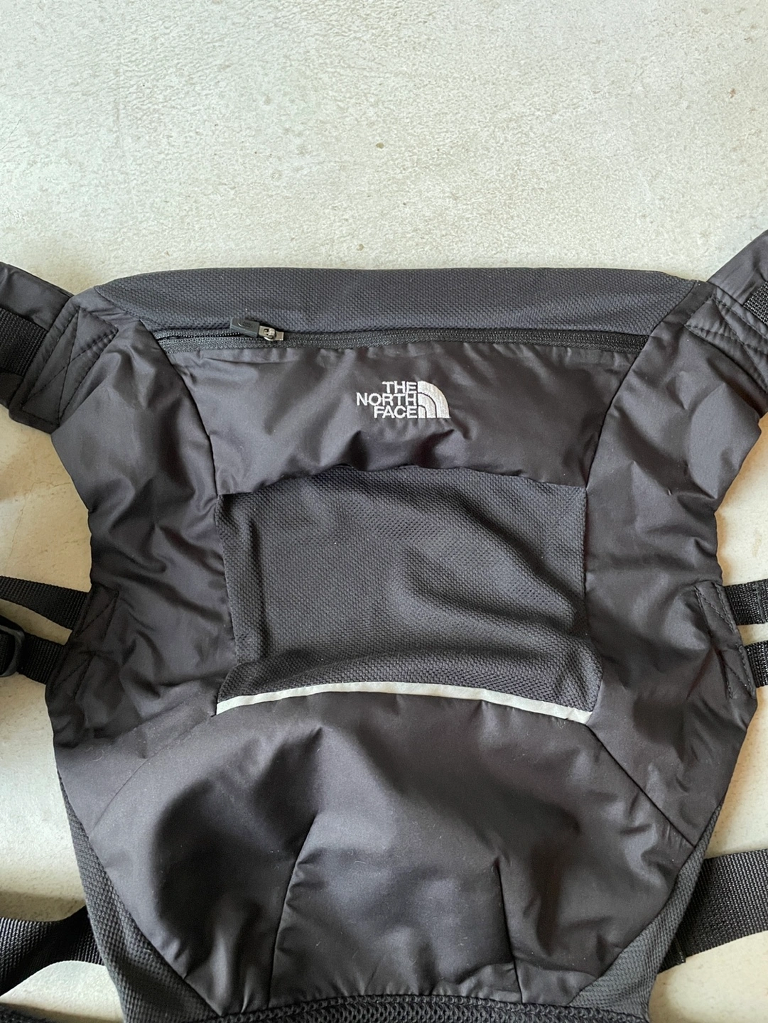 The North Face ベビーコンパクトキャリアー 軽量抱っこひもの写真3枚目