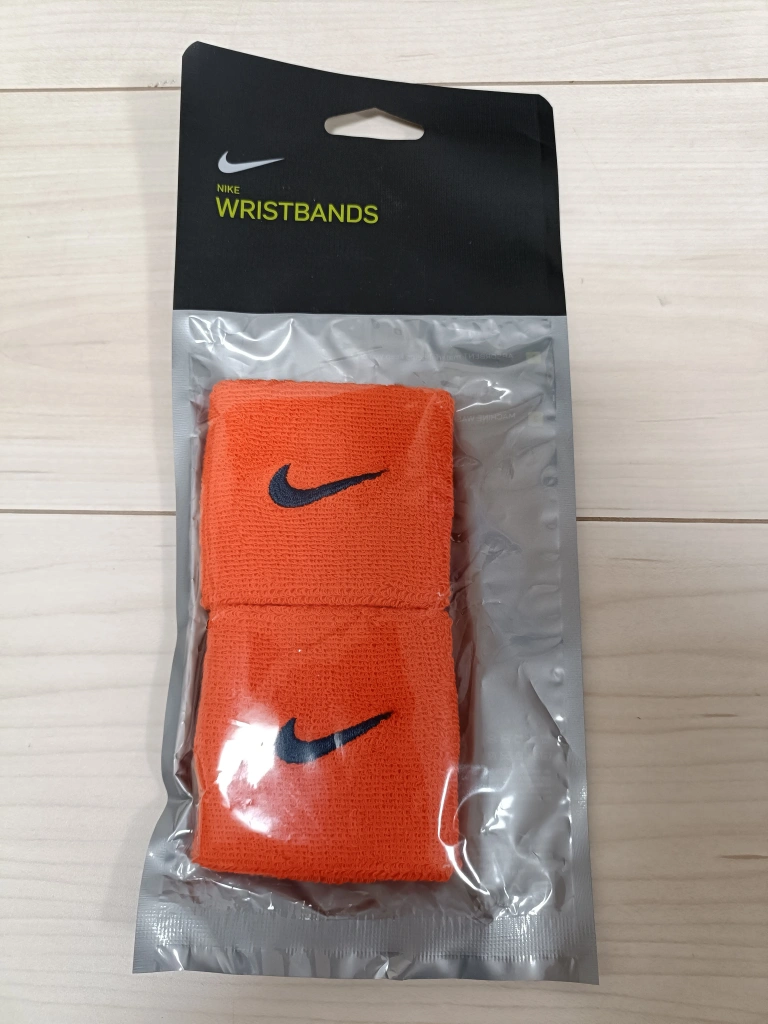 【新品・未開封】【ナイキ】スウッシュリストバンド⑤