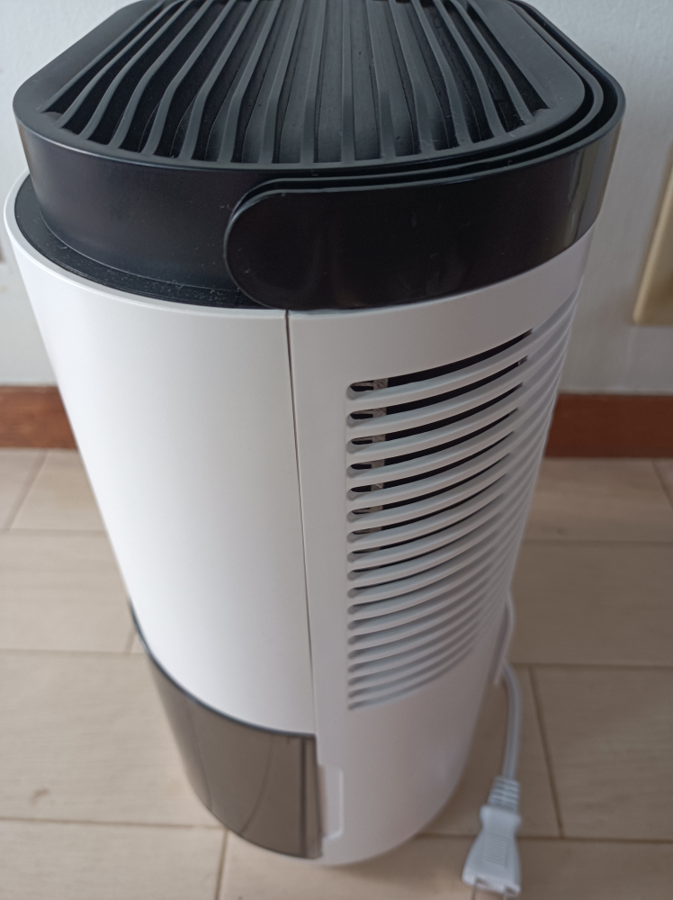 クローゼット用除湿機の写真2枚目