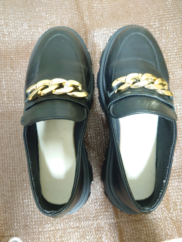 厚底 チェーンローファーの写真8枚目