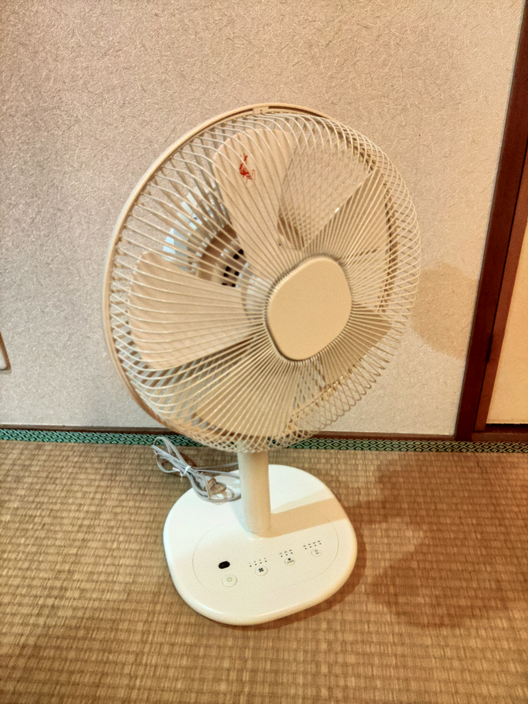 ±0 リビングファン Z710 XQS-Z710 (W)