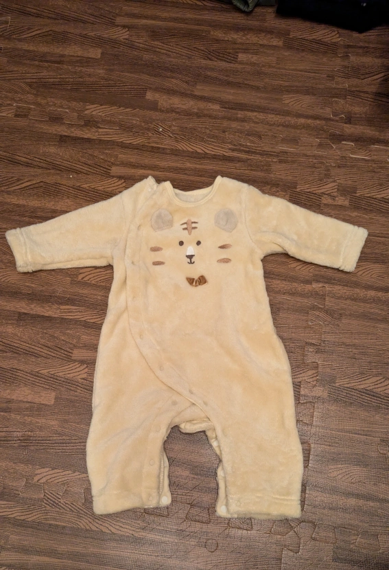 ベビー服2枚セットもふもふ冬服の写真5枚目