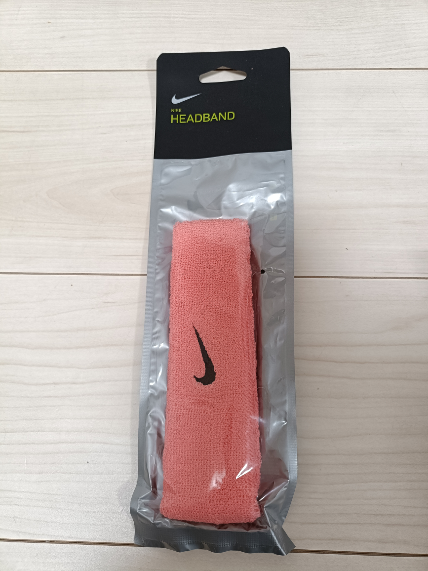 【新品・未開封】【ナイキ】スウッシュヘアバンド①