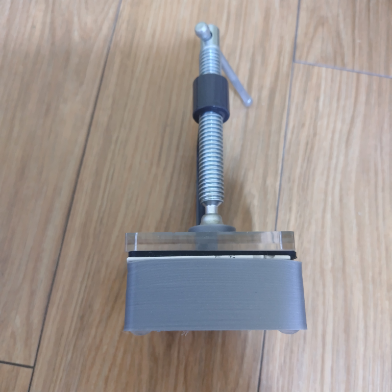 レザークラフト用ハンドプレス刻印機　シルバー改良版の写真2枚目