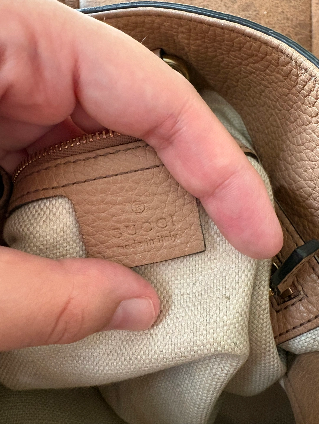 GUCCI グッチ ソーホーバッグの写真4枚目