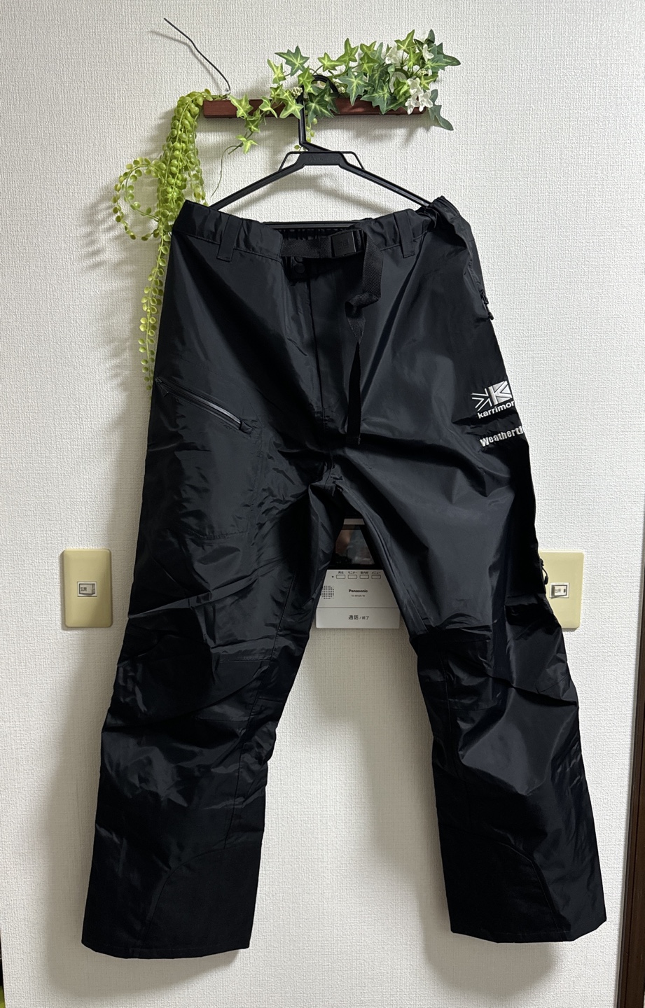 防水パンツ　スノボーウェア