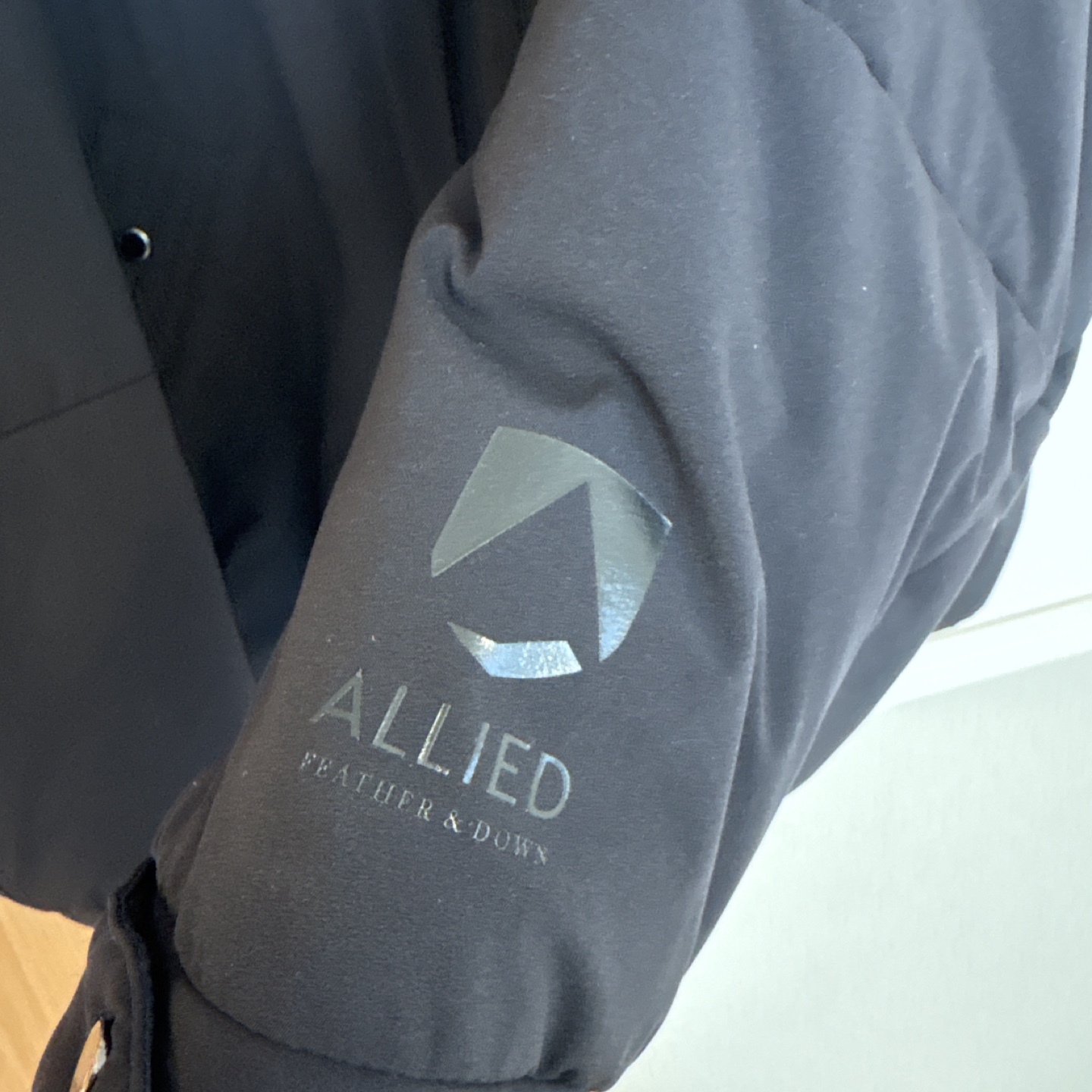 【アダムエロペ】ALLIED メンズ　ダウンコート　Mの写真4枚目