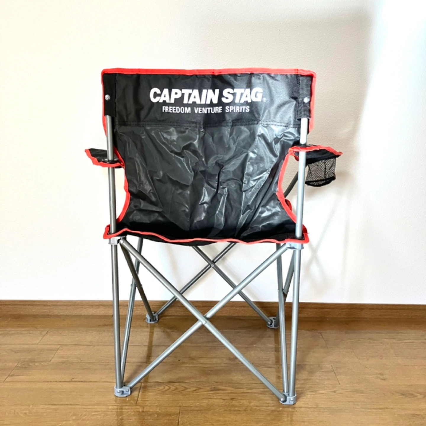 CAPTAIN STAG (キャプテンスタッグ) UC-1703 ジュール ラウンジチェア (ブラック)の写真3枚目