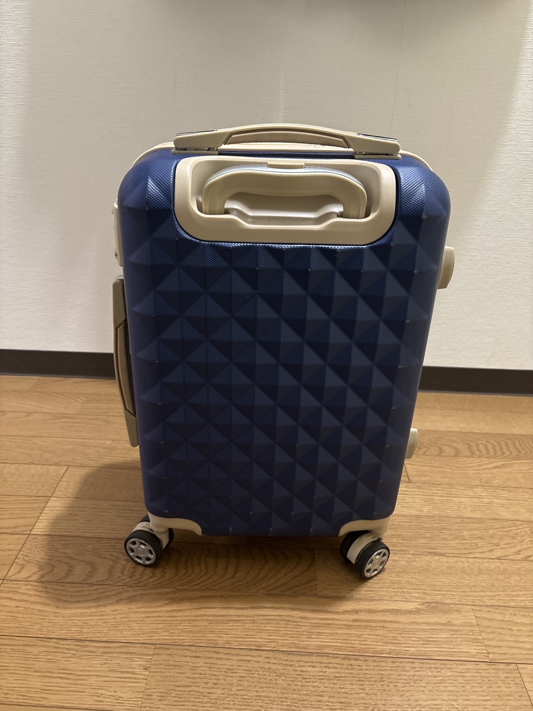 未使用 スリクソン キャリーケース W480xH360xD230mm ボストン