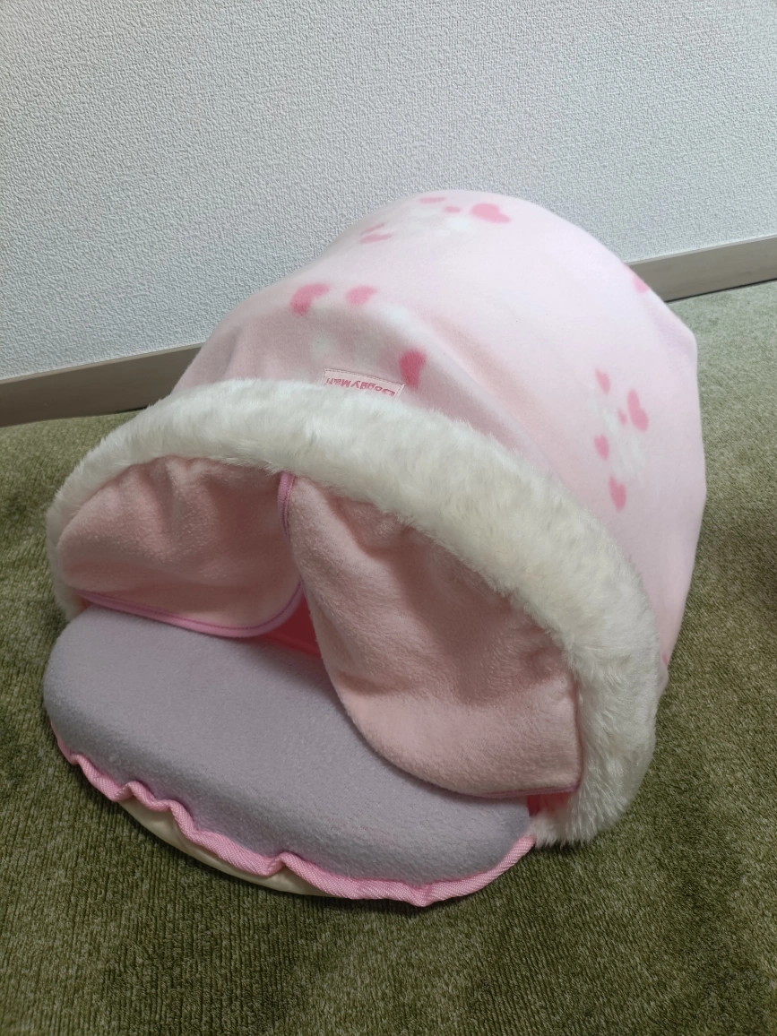 【ドギーマン】ペット用 あったかかまくらベッド