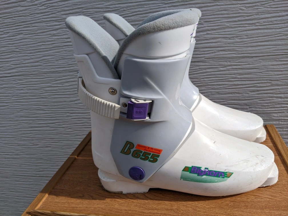 Ski boots for children size 6