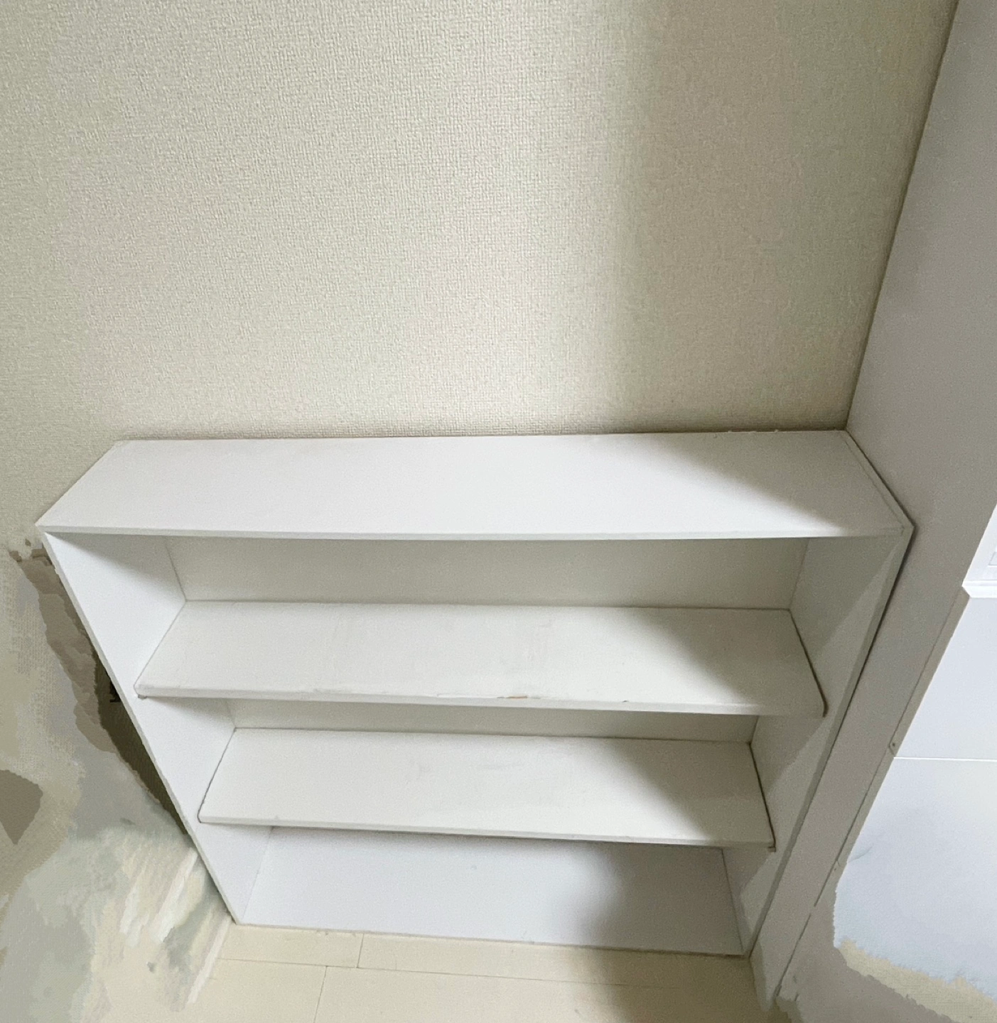 【無料】本棚 棚 ラック 収納 木製 ホワイト 食器棚 隙間の写真2枚目
