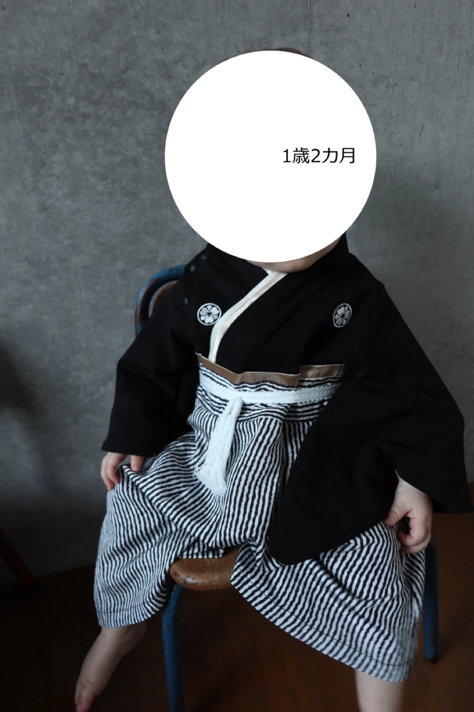 【90cm】袴ロンパース【紋付 縦縞】の写真6枚目
