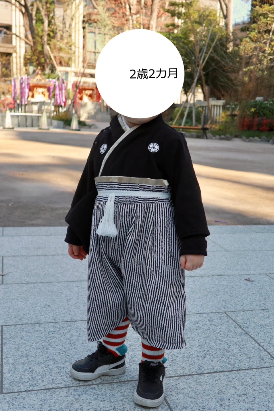 【90cm】袴ロンパース【紋付 縦縞】の写真4枚目