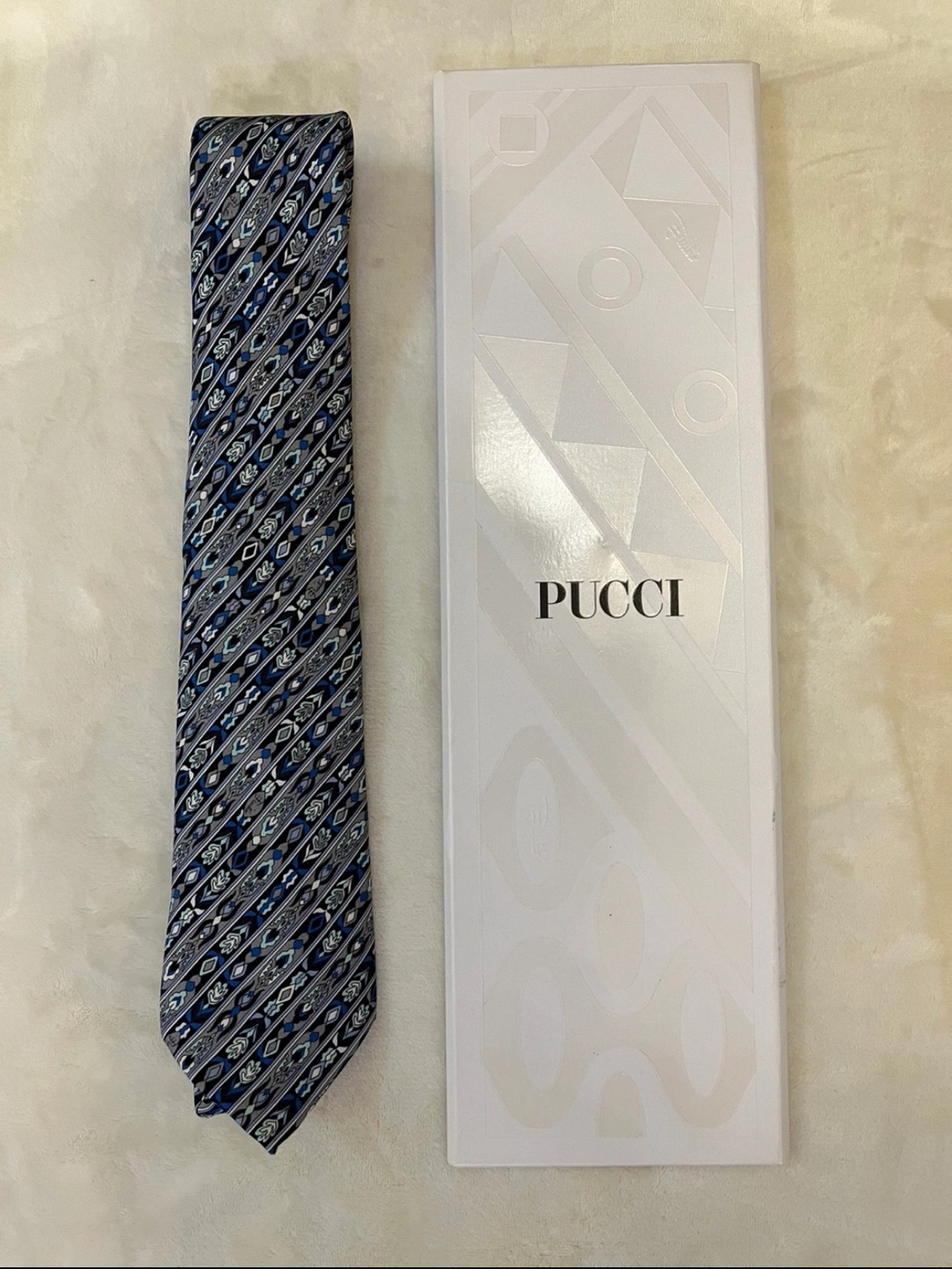 新品　PUCCIネクタイ
