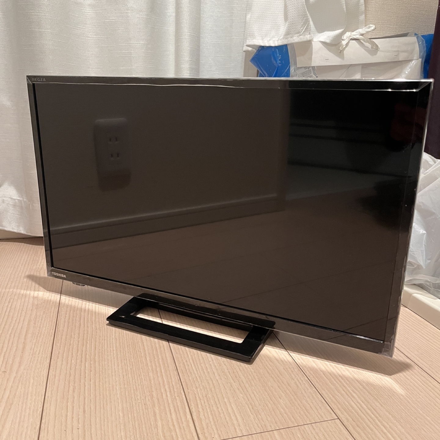 東芝 REGZA 液晶テレビ 24V