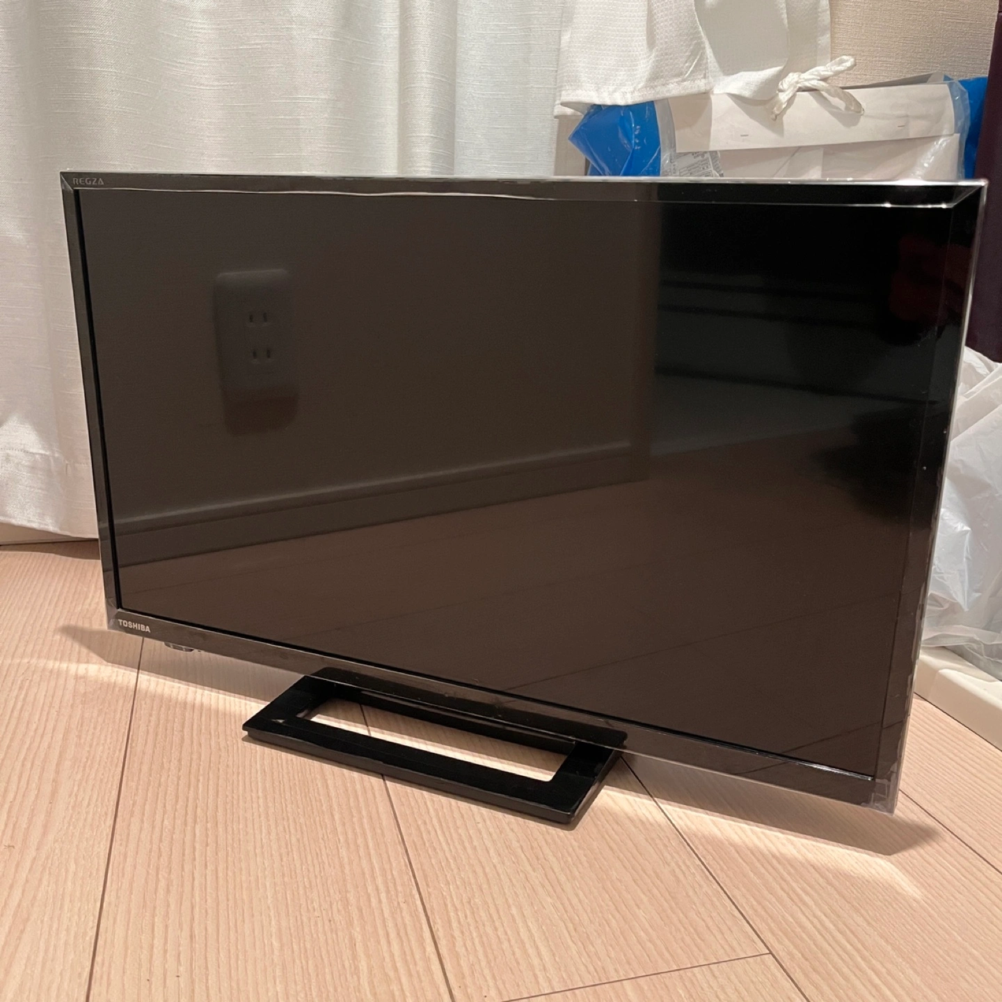 東芝 REGZA 液晶テレビ 24V