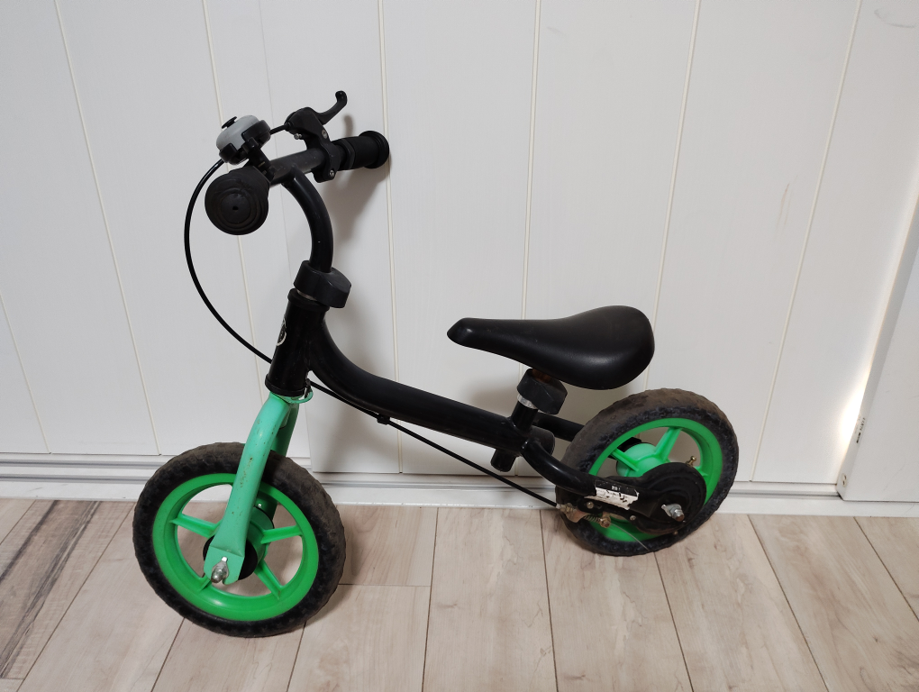 ペダル無し自転車