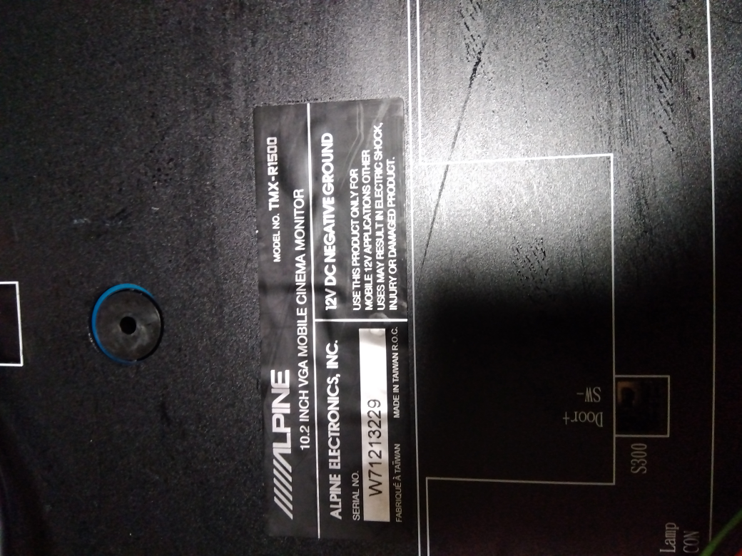 （ご成約）アルパイン TMX-R1500 10.2インチ フリップ ダウン モニターの写真4枚目