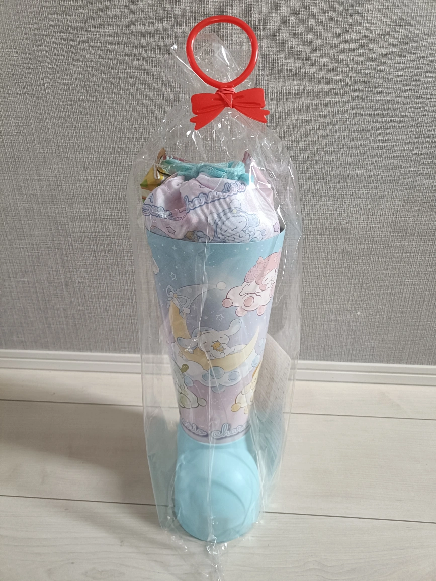 【新品未開封】【2月末まで掲載】サンリオお菓子ブーツ