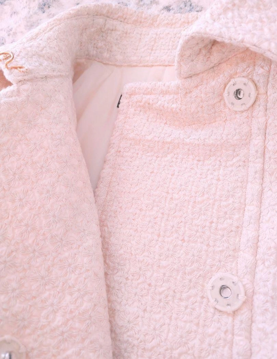 【新品未着用】定価15万超 エポカ刺繍編みコート 中綿の写真3枚目