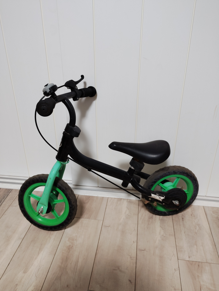 ペダル無し自転車の写真2枚目