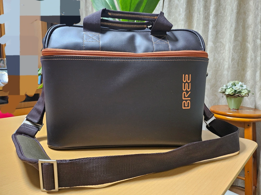 BREE カメラバッグ
