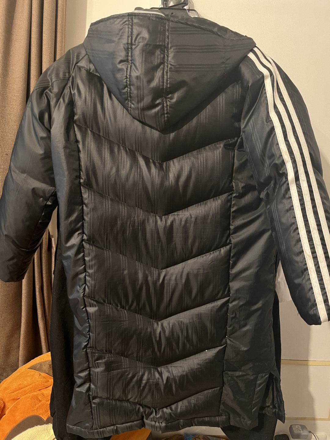 adidas ベンチコート　140センチの写真5枚目