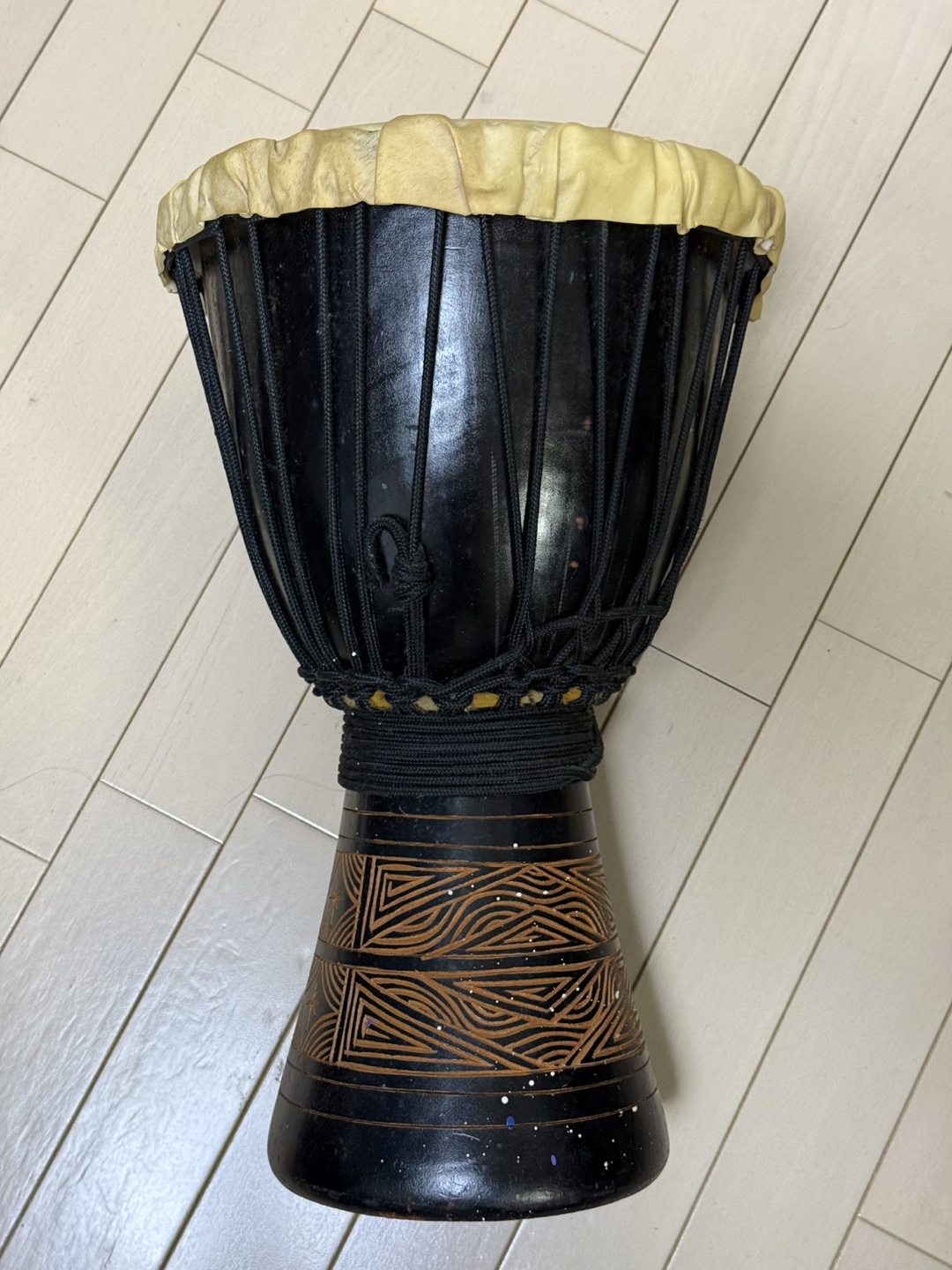 ジャンベ　直径30cm高さ46cm