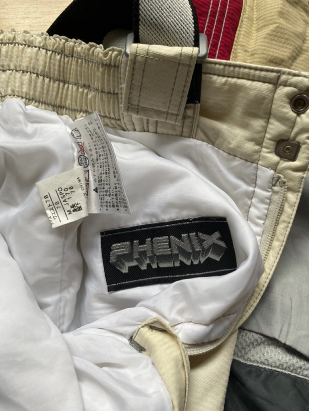 PHENIX スキーウェア スノーボードウェア上下セットの写真5枚目