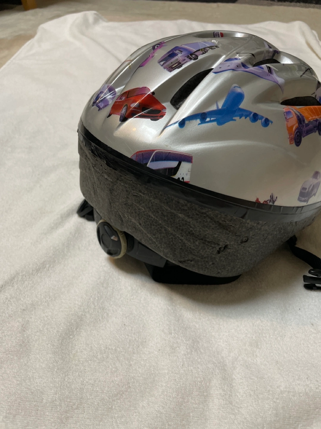 子供用ヘルメットの写真2枚目