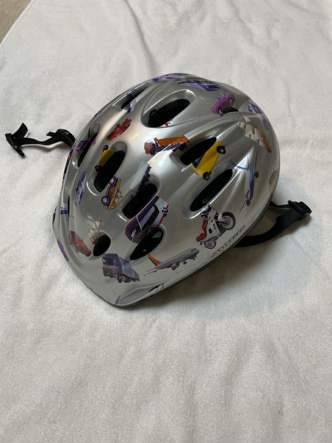 子供用ヘルメットの写真3枚目