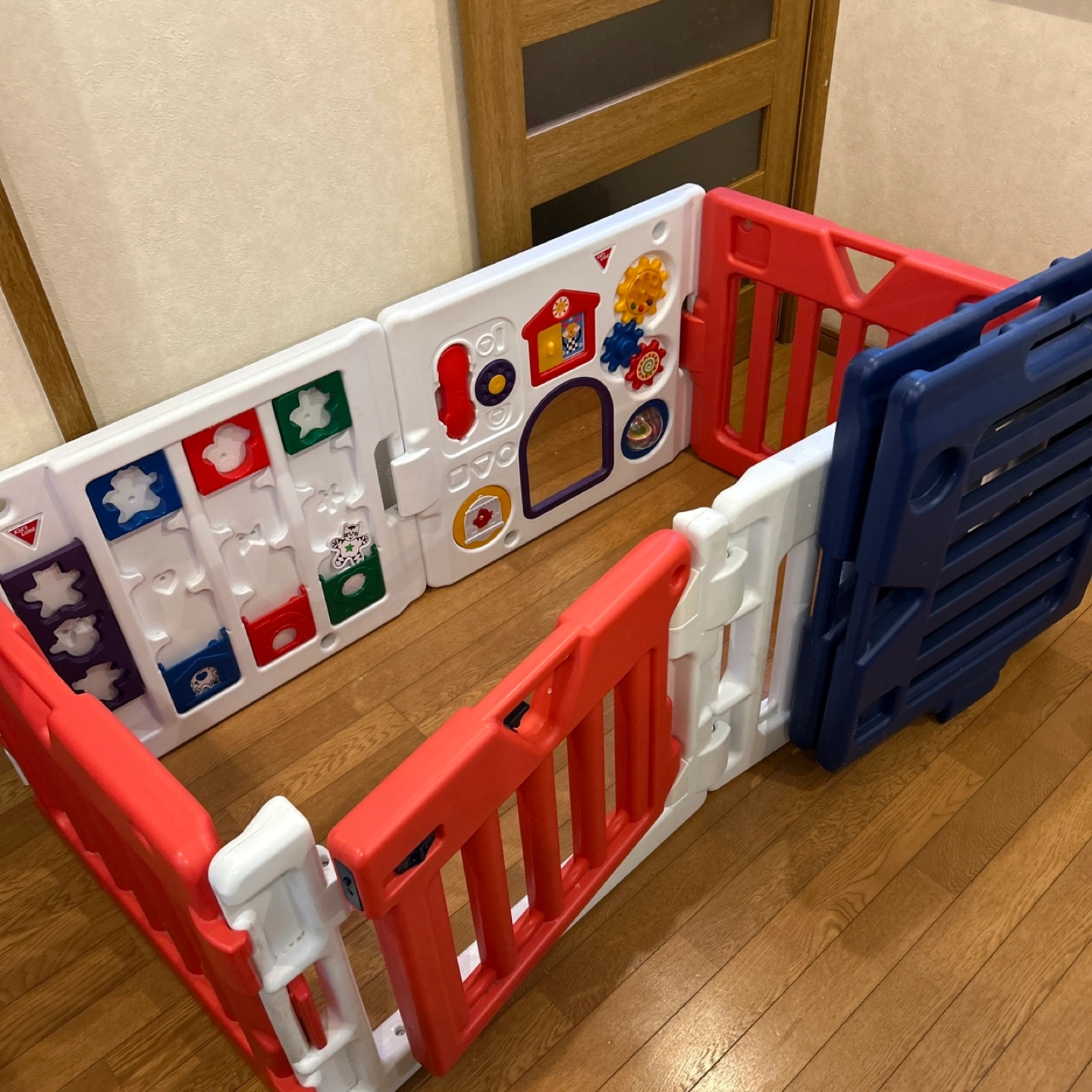 たためるNEWミュージカルキッズランドDX +拡張トイパネル2枚組セット【パネル8枚】 日本育児