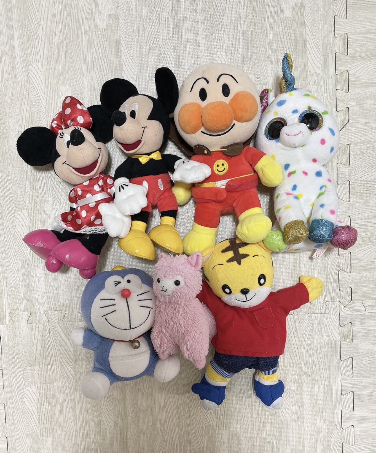 ぬいぐるみ　アンパンマン　ミッキーミニー　しまじろう　ユニコーン　ドラえもん　アルパカ