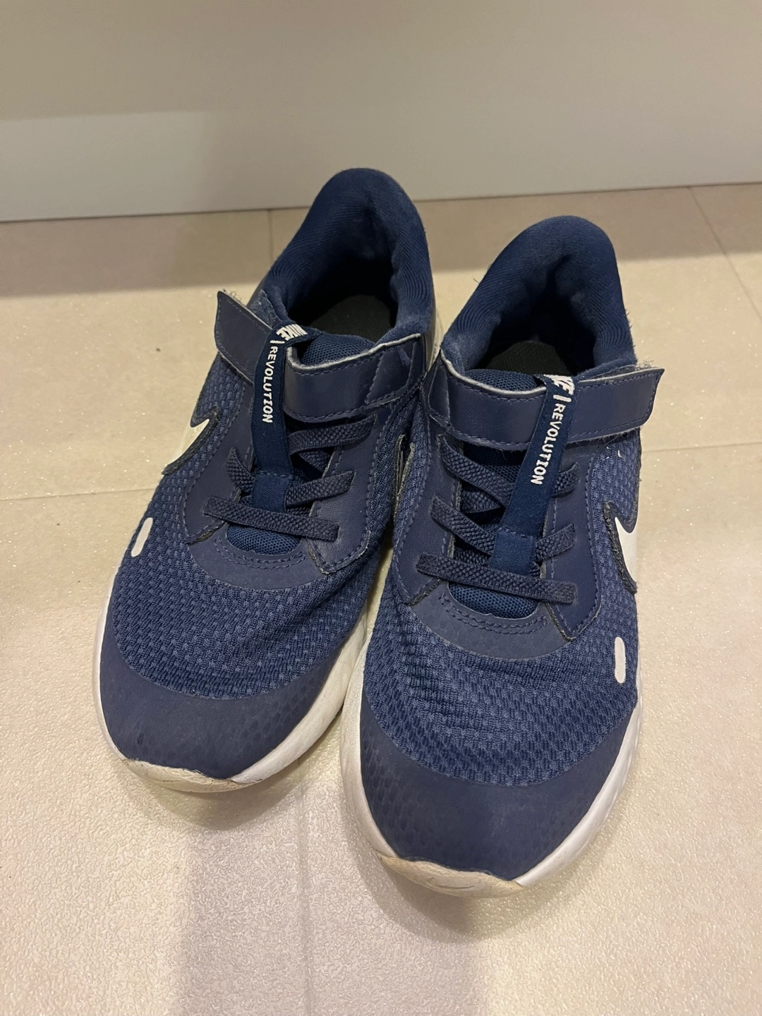 NIKE ナイキ レボリューション ランニングシューズ 20cm スニーカー