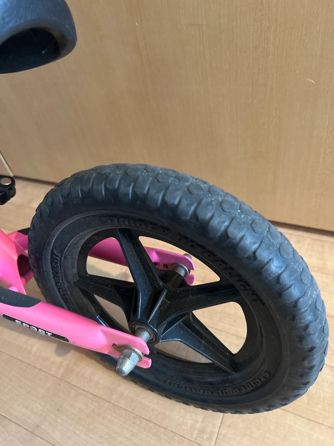 ストライダー sport ピンクの写真4枚目