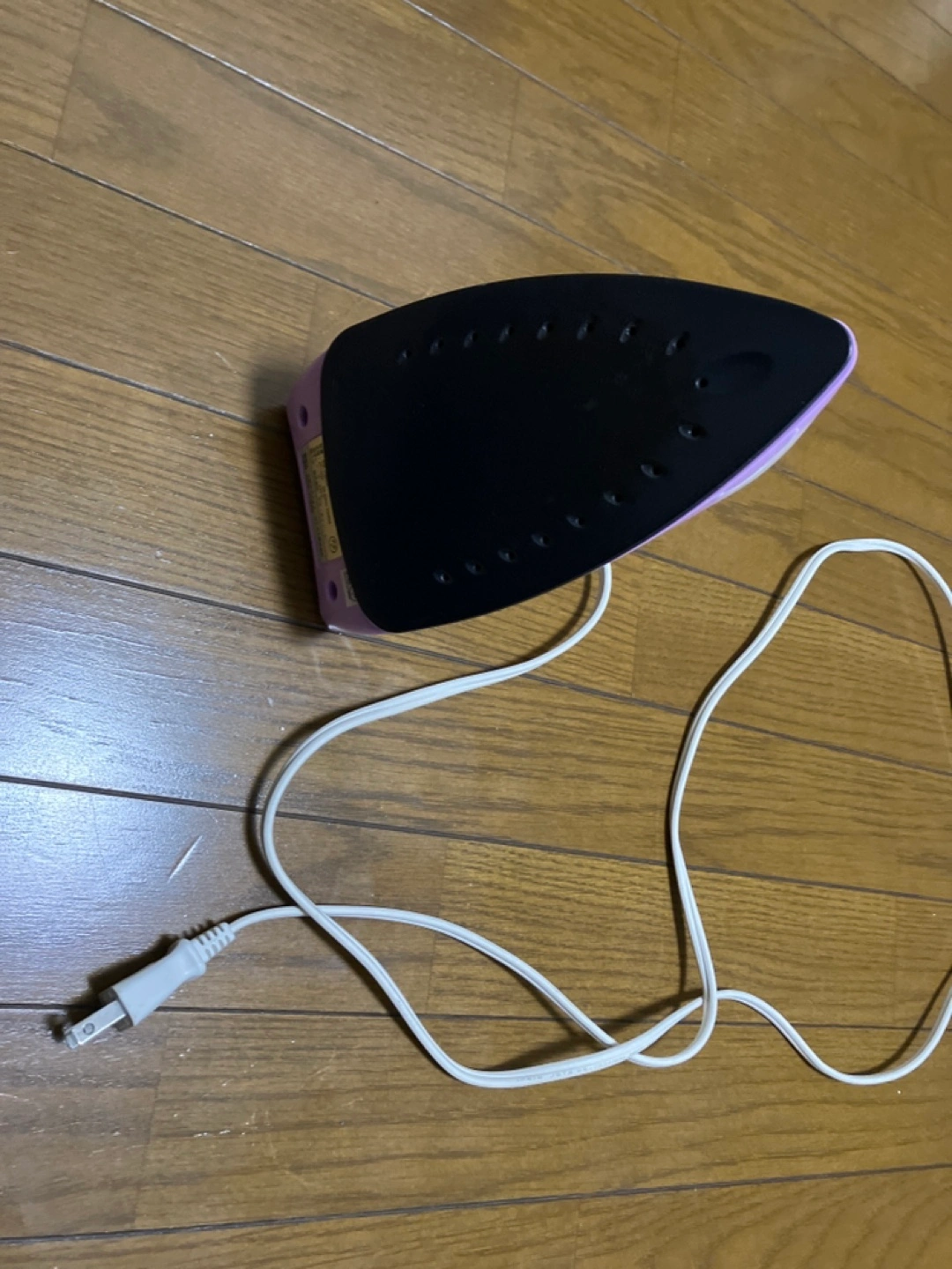 スチームアイロン ピンクの写真3枚目
