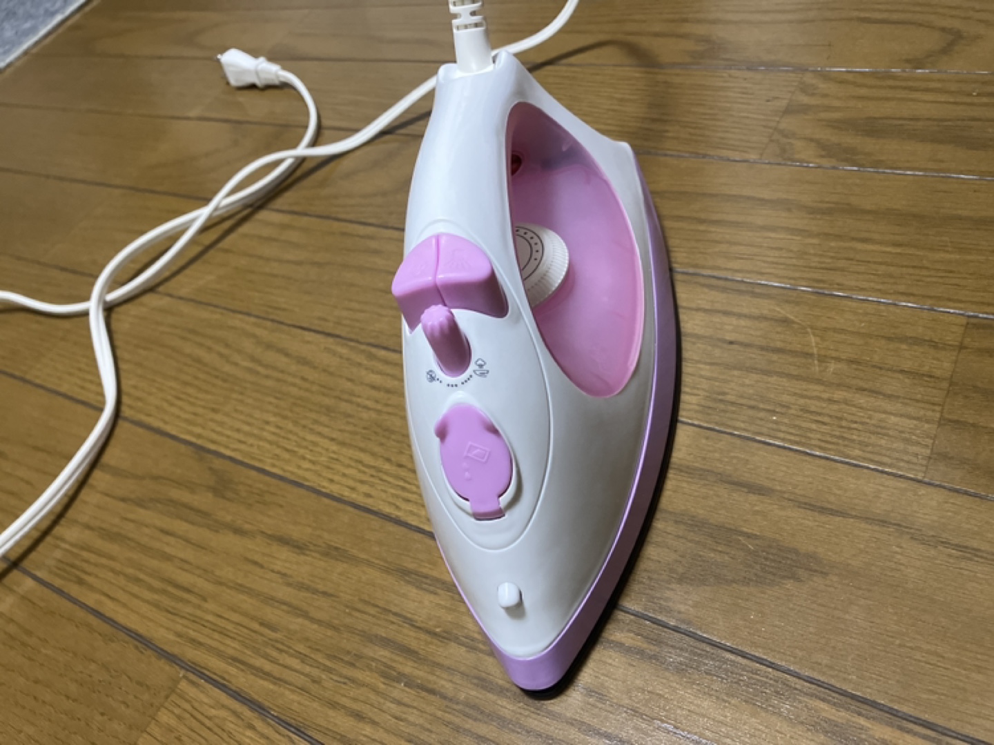 スチームアイロン　ピンクの写真2枚目