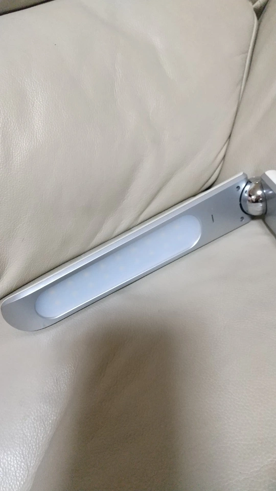 LEDコードレスコンパクトライト 白 の写真2枚目