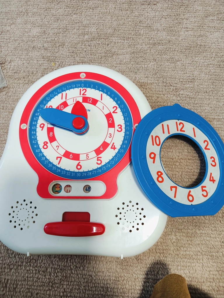 くもん くるくるレッスン 時計グッズの写真2枚目