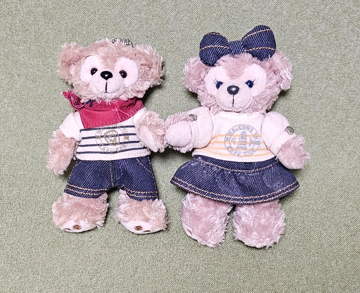ダッフィー シェリーメイ ぬいぐるみバッジストラップ