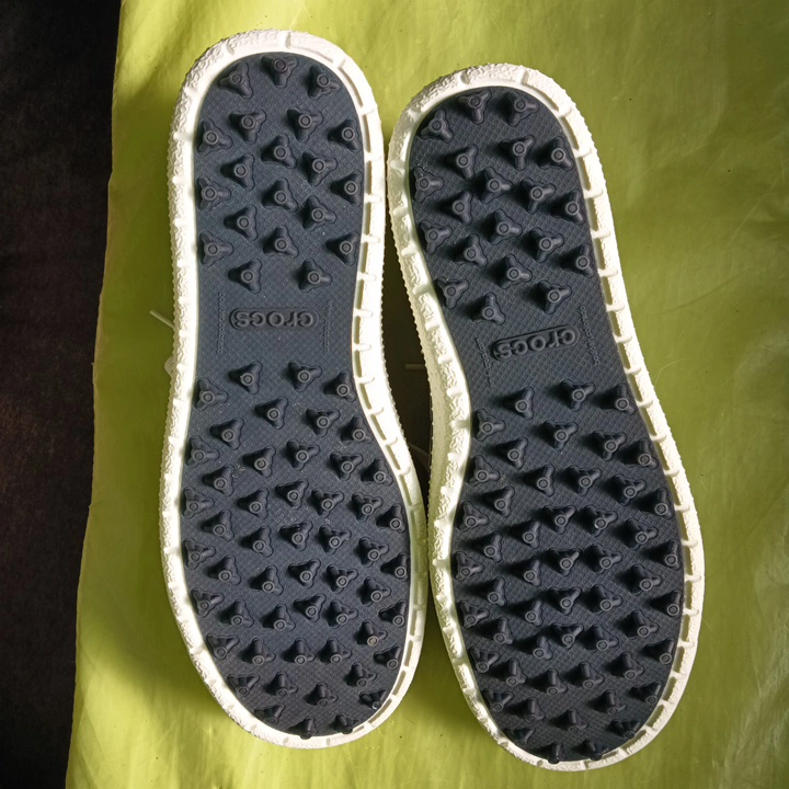 crocs ゴルフシューズ スパイクレス US11 28.0の写真3枚目