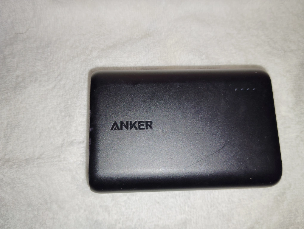 Anker PowerCore 10000mAh モバイルバッテリー