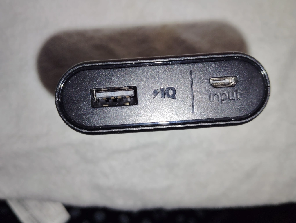 Anker PowerCore 10000mAh モバイルバッテリーの写真2枚目