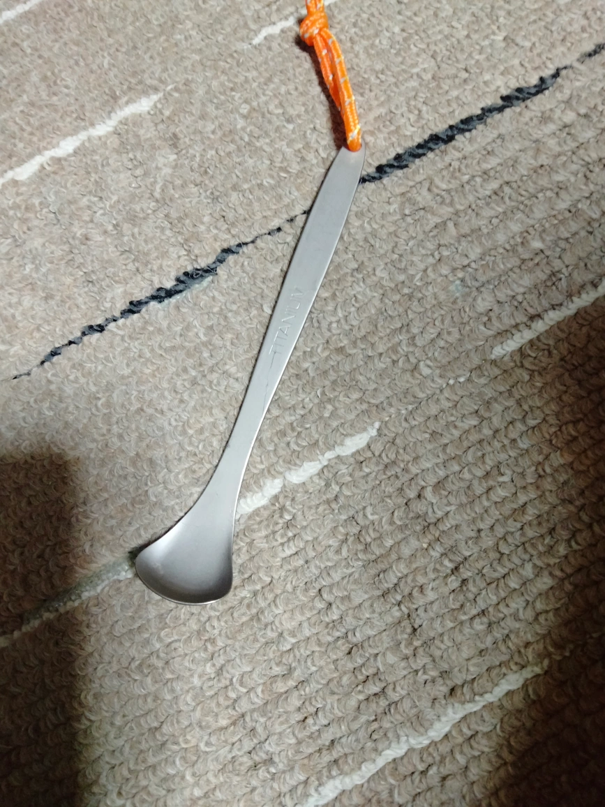 チタン製 餌やりスプーン