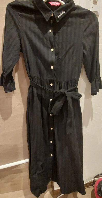 黒いロングワンピース