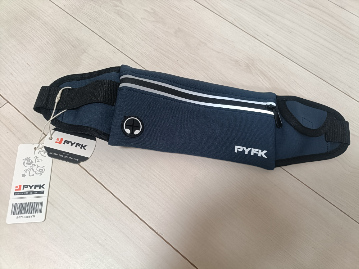 【新品】【PYFK】ランニングポーチ　反射あり