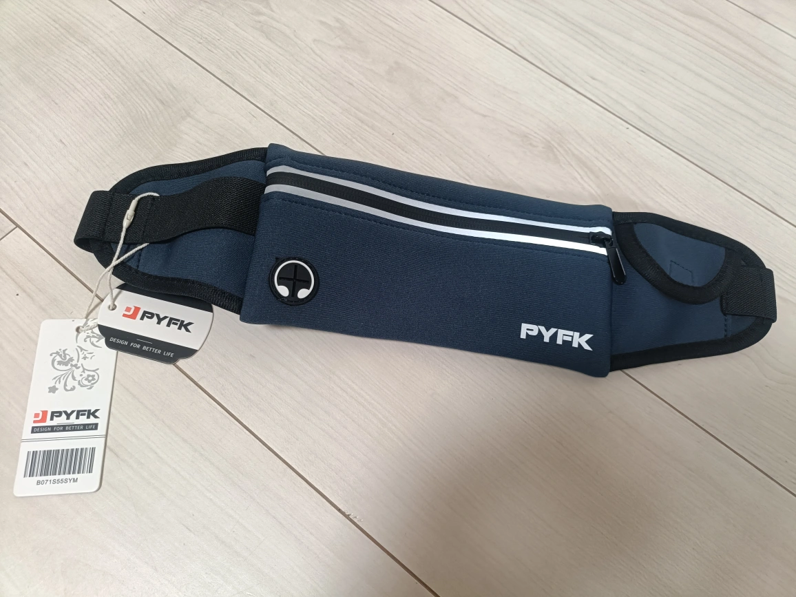 【新品】【PYFK】ランニングポーチ 反射あり