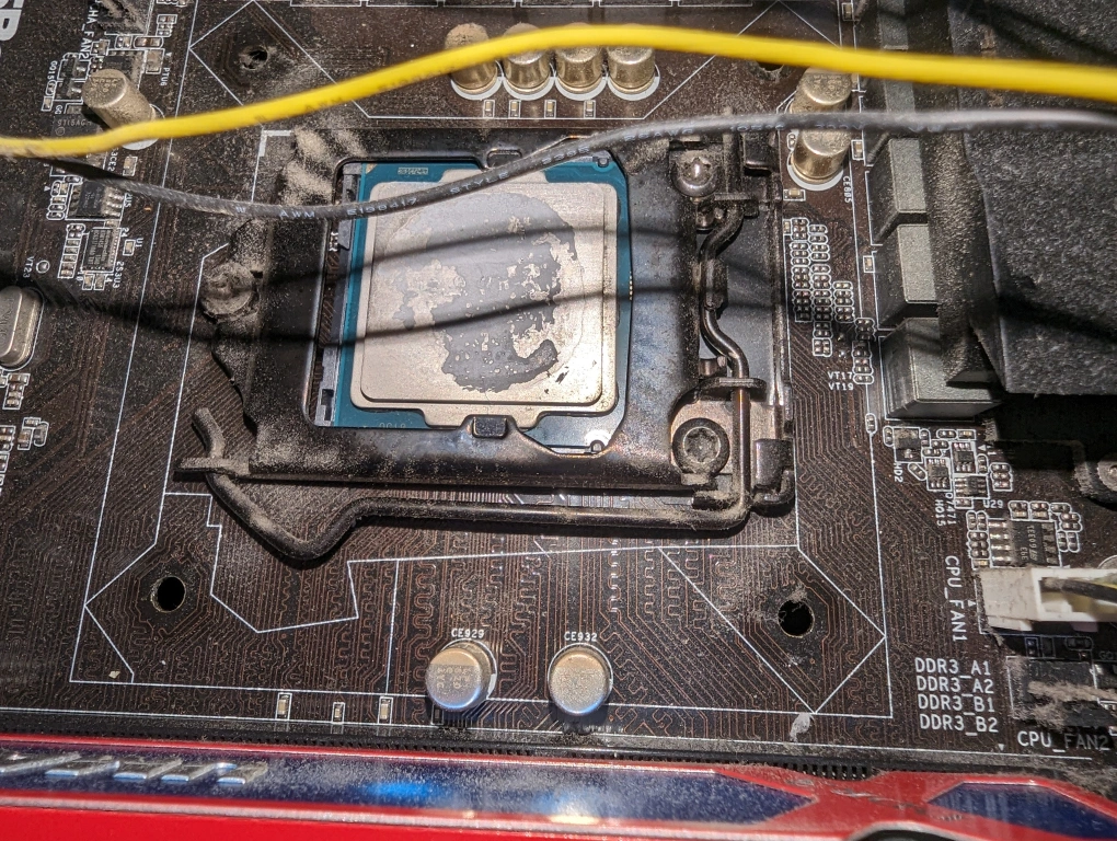 中古PCケース、DDR3メモリー32GB、などの写真6枚目