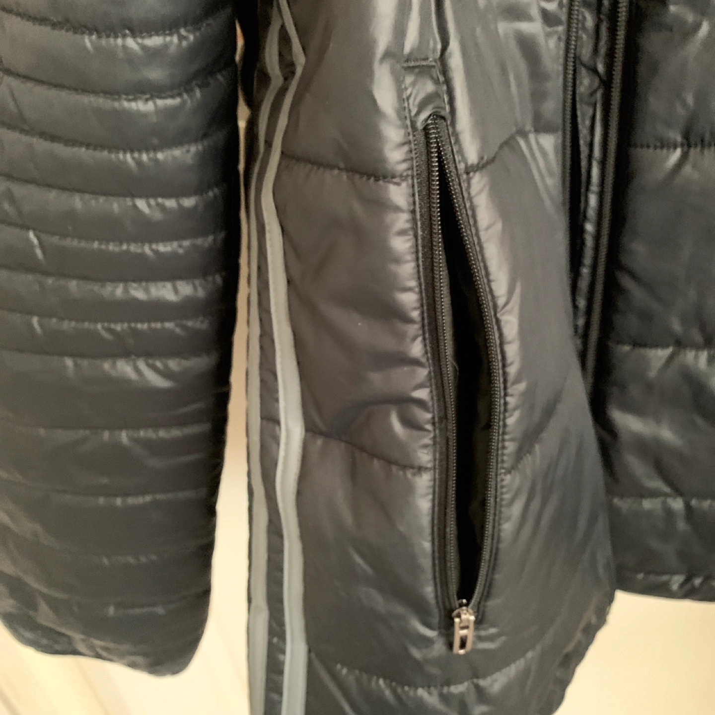 adidas 中綿入りジャケット Mサイズの写真6枚目